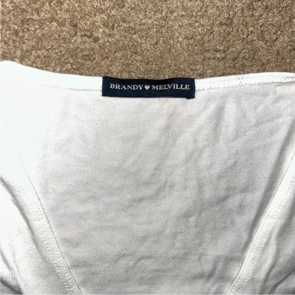 🍒6 items for $30🍒 Brandy Melville White Wrap Tee - Picture 3 of 4